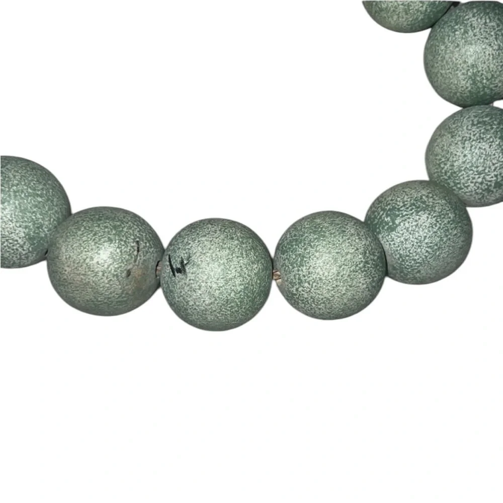 Elegant Mint Green Decorative Bead Garland